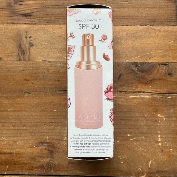 NWT Winky lux spf 30‎ tinted moisturizer shade Rich Tint - Picture 3 of 10